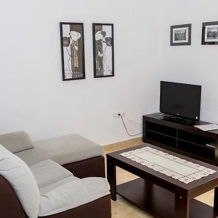 Prázdninový dům Cosy Holiday In Cutiellos With Swimming Pool Belmonte De Miranda